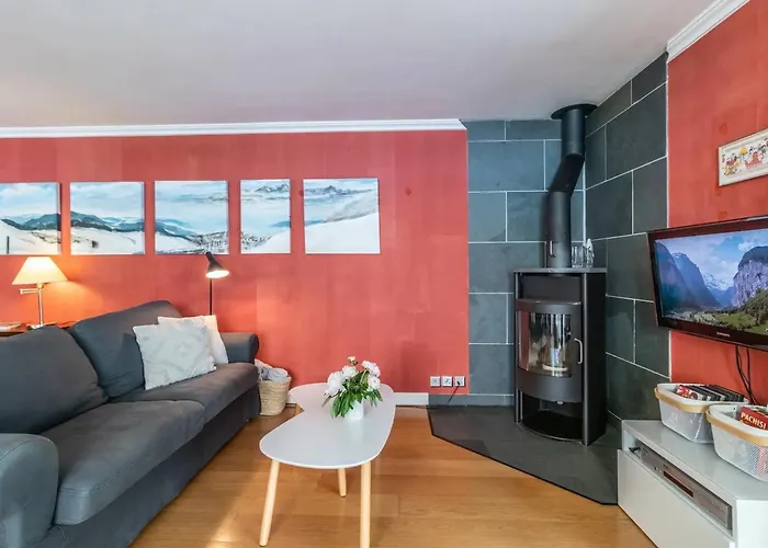 Spacious 1br - Ski-in, Ski-out - By Lägenhet Wengen