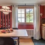 Spacious 1br - Ski-in, Ski-out - By * Wengen
