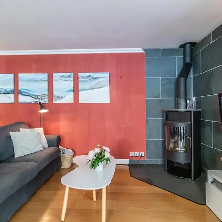 Spacious 1br - Ski-in, Ski-out - By Apartamento Wengen